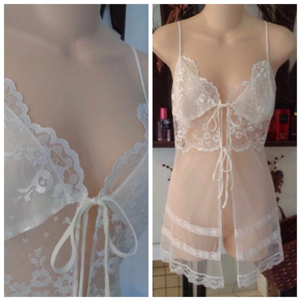 Victoria’s Secret VS Cream Lace Mesh Cover Baby Doll Lingerie Bustier